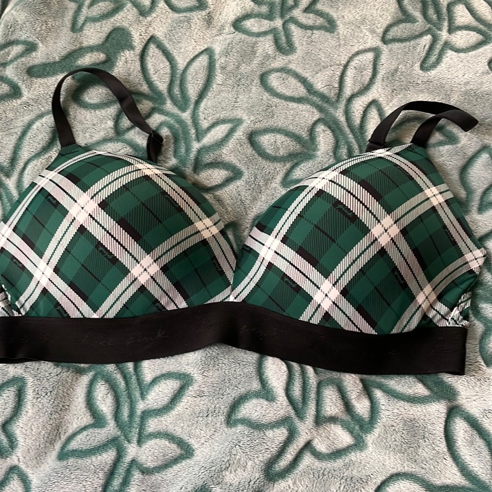 Wireless push-up bra